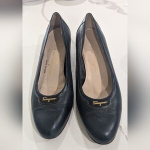 Lot of 2 Salvatore Ferragamo Leather Pumps Size 9B
